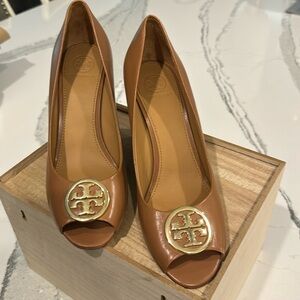 Prestine Tory Burch Open Toe Wedges. Never worn. Smoke free and pet free home